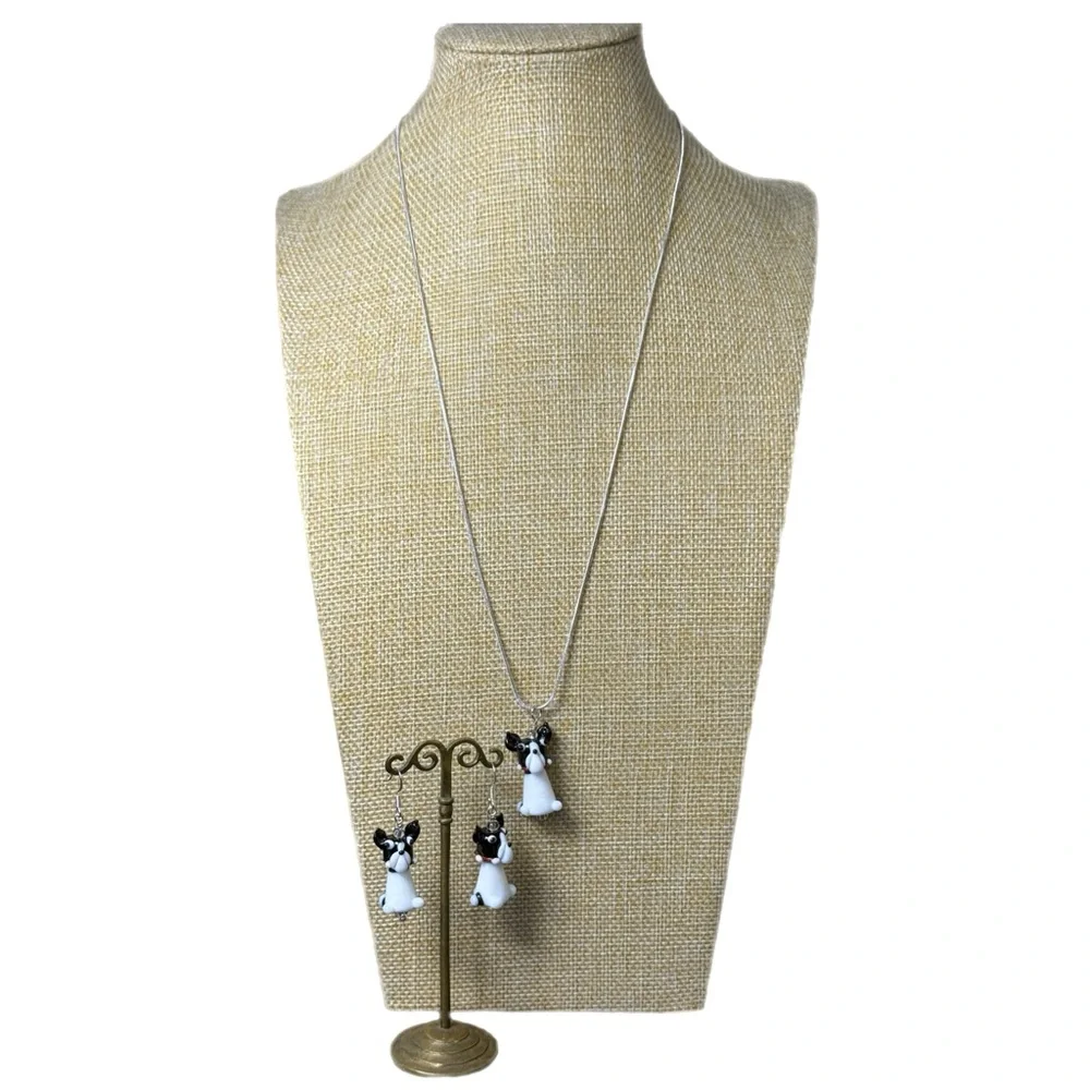 Charming Glass Bulldog Jewelry‎ Set - Earrings and Necklace - Picture 2 of 6